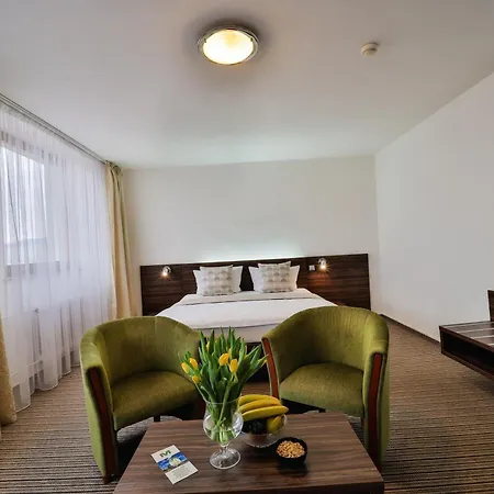 Metropol Wellness & Congress 4*