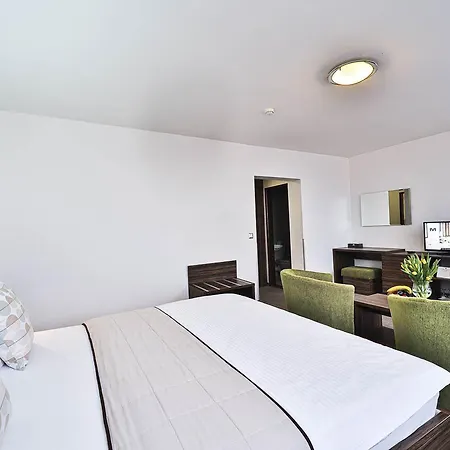 Metropol Wellness & Congress 4*