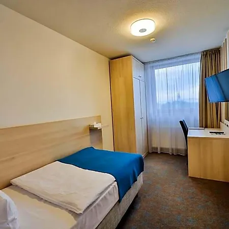 Metropol 4*