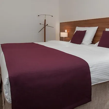 Metropol Wellness & Congress Hotell 4*